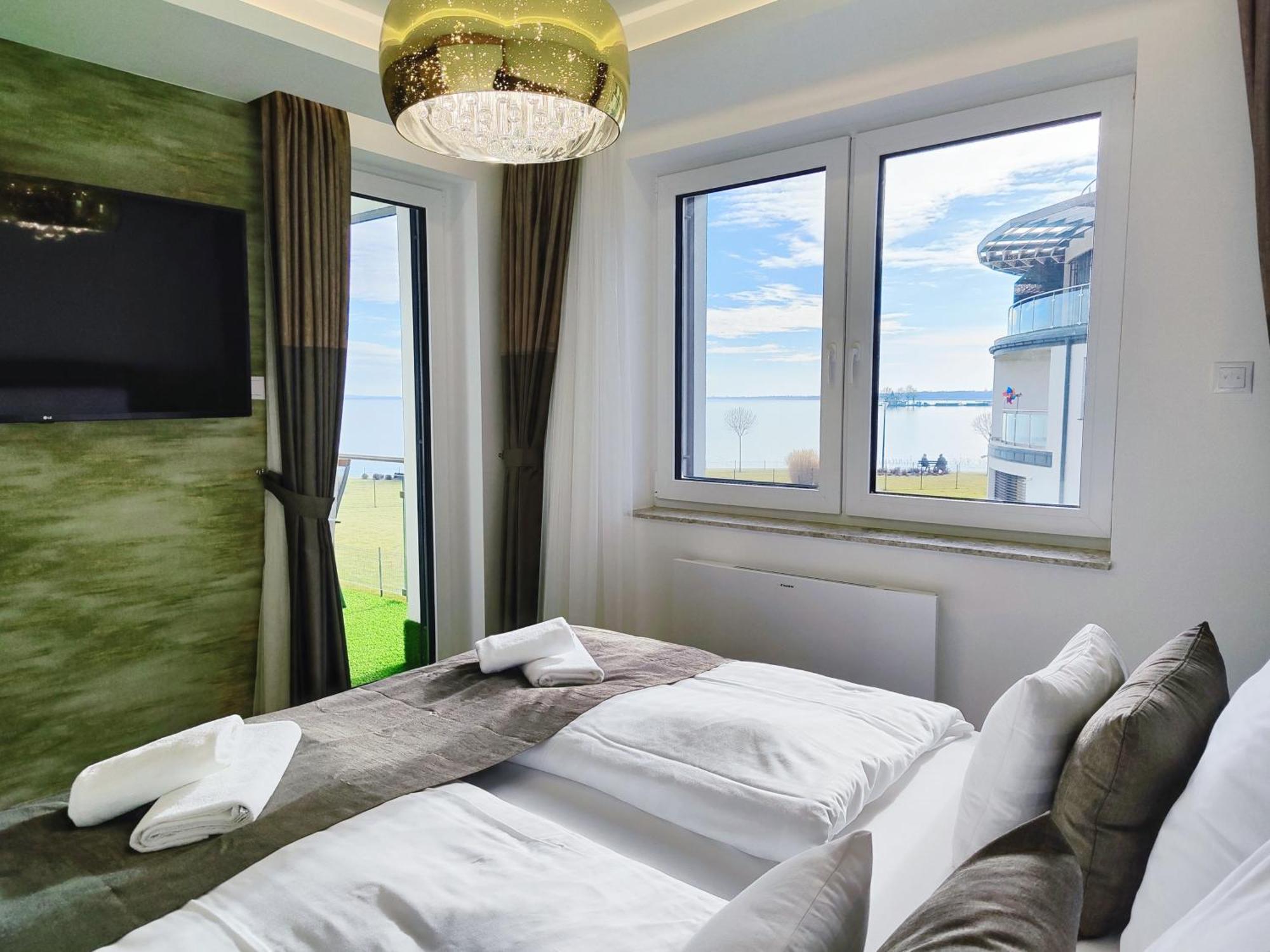 Royal Liberty Apartment Keszthely Bagian luar foto
