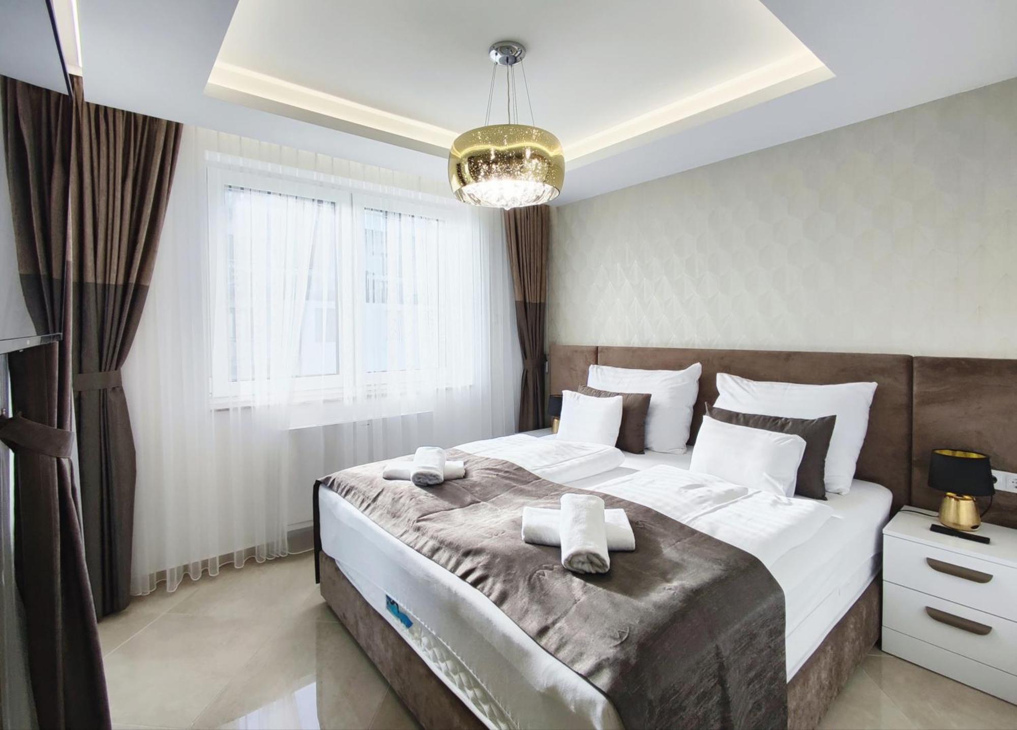Royal Liberty Apartment Keszthely Bagian luar foto