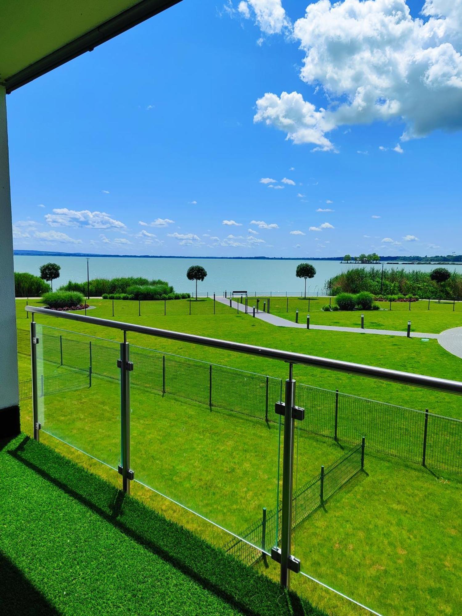 Royal Liberty Apartment Keszthely Bagian luar foto